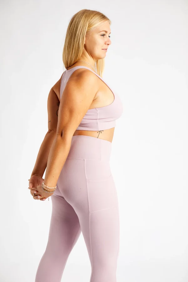 Yoga Bra and Active Leggings with Pockets